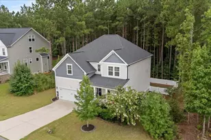 393 Badger Pass Dr, Clayton, NC 27527 - Photo 2