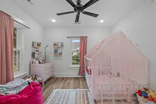 602 W Main St, Benson, NC 27504 - Photo 10