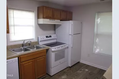 8 N Swain Street, Raleigh, NC 27601 - Photo 6