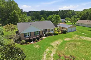 10545 Oakley Rd, Zebulon, NC 27597 - Photo 4