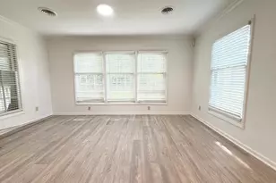 1421-A Lynn Rd, Raleigh, NC 27612 - Photo 6