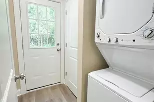 142 Clayton St, Roxboro, NC 27573 - Photo 12