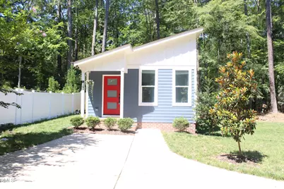 107 D Hillcrest Avenue, Carrboro, NC 27510 - Photo 1