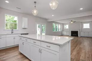 559 Whinfield Pl, Aberdeen, NC 28315 - Photo 6