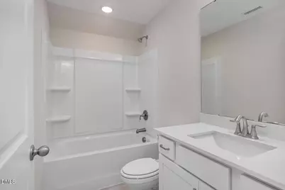 559 Whinfield Place, Aberdeen, NC 28315 - Photo 8