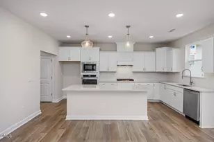 559 Whinfield Pl, Aberdeen, NC 28315 - Photo 1