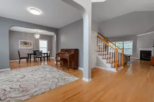 610 Park York Ln, Cary, NC 27519 - Photo 4