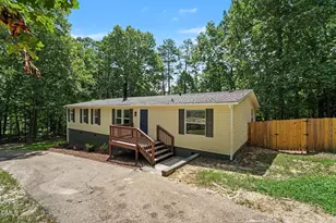 63 Mullins Dr, Lillington, NC 27546 - Photo 4