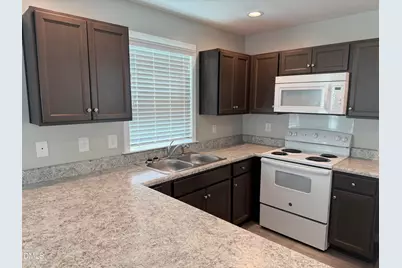 1577 N Carolina 39, Selma, NC 27576 - Photo 6