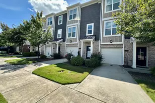 304 Skymont Dr, Holly Springs, NC 27540 - Photo 2