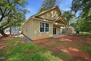 518 N Charles St, Mebane, NC 27302 - Photo 10