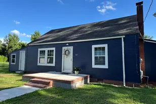 221 Adamsville Ct, Rocky Mount, NC 27803 - Photo 2