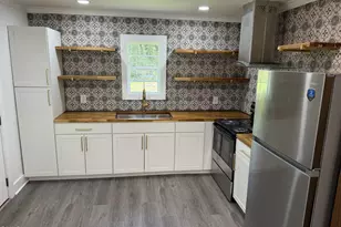 300 E Academy St, Robersonville, NC 27871 - Photo 10