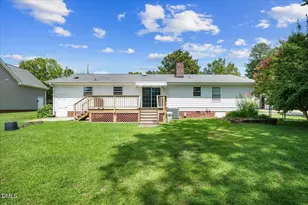 301 Flamingo Dr, Clayton, NC 27520 - Photo 6