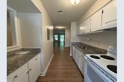 2510 Avent Ferry Road #102, Raleigh, NC 27606 - Photo 8