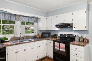 2021 Fox Run Rd, Burlington, NC 27215 - Photo 12