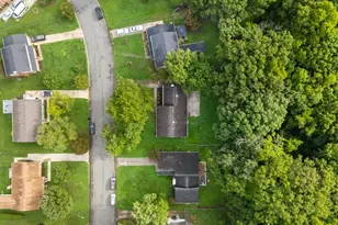 2021 Fox Run Rd, Burlington, NC 27215 - Photo 26