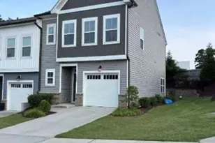 3400 Star Vw Dr, Raleigh, NC 27610 - Photo 2