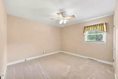 401 N 9th Street, Mebane, NC 27302 - Photo 20