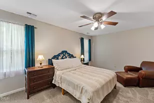 109 Burkwood Ln, Raleigh, NC 27609 - Photo 22
