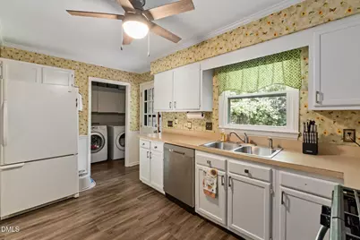 109 Burkwood Lane, Raleigh, NC 27609 - Photo 8