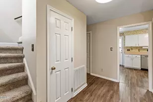 109 Burkwood Ln, Raleigh, NC 27609 - Photo 16