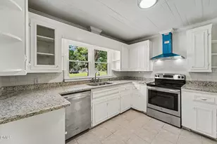 207 Old Post Rd, Erwin, NC 28339 - Photo 10