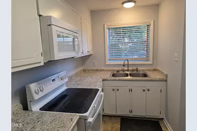 506 N Greensboro Street #Apt 35, Carrboro, NC 27510 - Photo 2