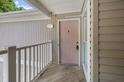 1431 Collegiate Circle #303, Raleigh, NC 27606 - Photo 2