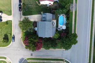 113 Meadow Fox Rd, Holly Springs, NC 27540 - Photo 2