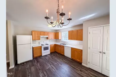 6 Crimson Clover Court, Durham, NC 27704 - Photo 2