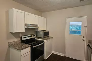 3623 Bowling Dr, Raleigh, NC 27606 - Photo 6