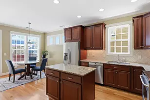 212 Thorndale Dr, Holly Springs, NC 27540 - Photo 8