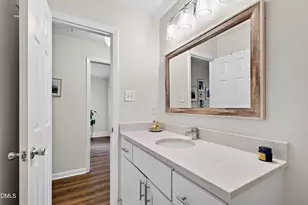 709 Dawnwood Ct, Raleigh, NC 27609 - Photo 30