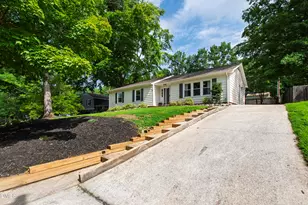 709 Dawnwood Ct, Raleigh, NC 27609 - Photo 42