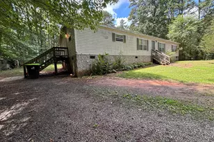 45 Robin Ln, Henderson, NC 27537 - Photo 2