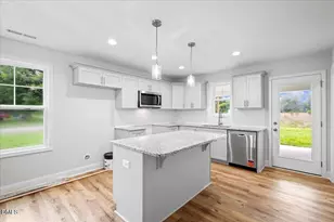 104 Lee St, Roseboro, NC 28382 - Photo 10