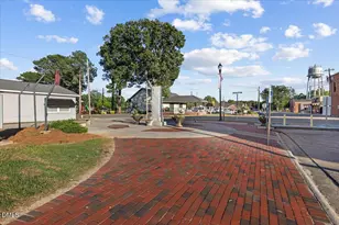 104 Lee St, Roseboro, NC 28382 - Photo 36