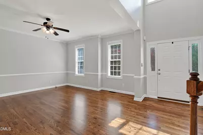 110 Drakewood Place, Cary, NC 27518 - Photo 6