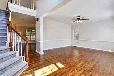 110 Drakewood Place, Cary, NC 27518 - Photo 4
