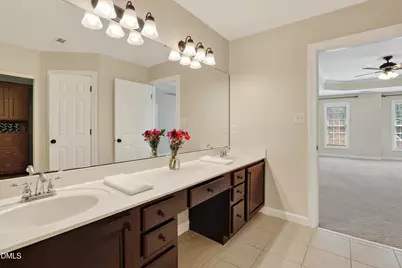 110 Drakewood Place, Cary, NC 27518 - Photo 32