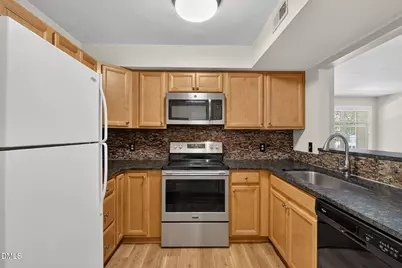 1021 Nicholwood Drive #201, Raleigh, NC 27605 - Photo 18