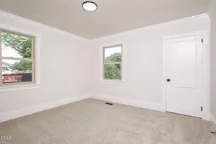 306 Fayetteville St, Newton Grove, NC 28366 - Photo 30