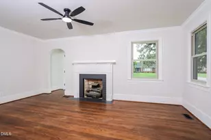 306 Fayetteville St, Newton Grove, NC 28366 - Photo 6