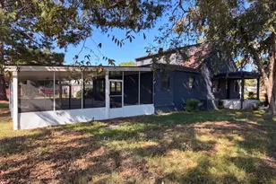 306 Fayetteville St, Newton Grove, NC 28366 - Photo 38