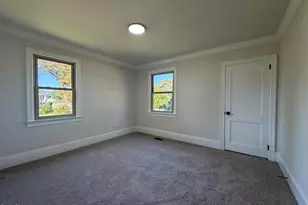 306 Fayetteville St, Newton Grove, NC 28366 - Photo 8