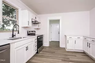 306 Fayetteville St, Newton Grove, NC 28366 - Photo 18