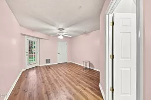 2221 Delaney Dr, Burlington, NC 27215 - Photo 24