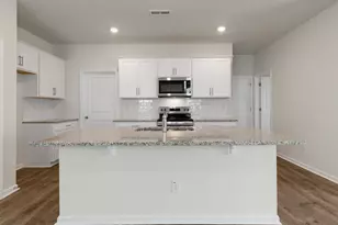 300 Chapel St, Fuquay Varina, NC 27526 - Photo 4
