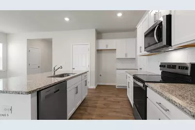 300 Chapel Street, Fuquay Varina, NC 27526 - Photo 6